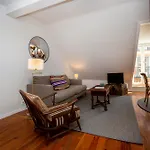 Live Like A Local @ Casa Da Esquina - Wifi & A/C