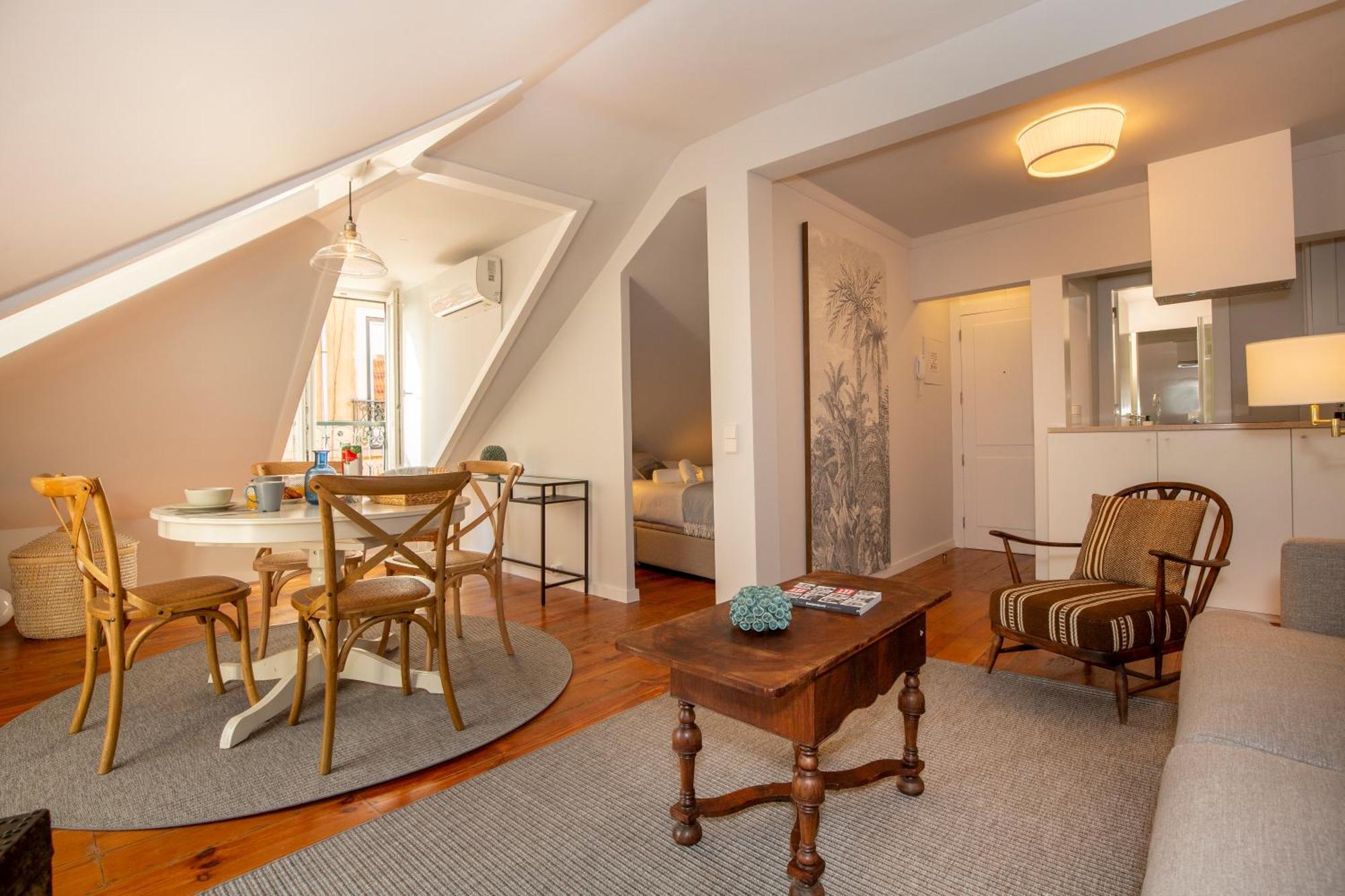Live Like A Local @ Casa Da Esquina - Wifi & A/c Apartamento