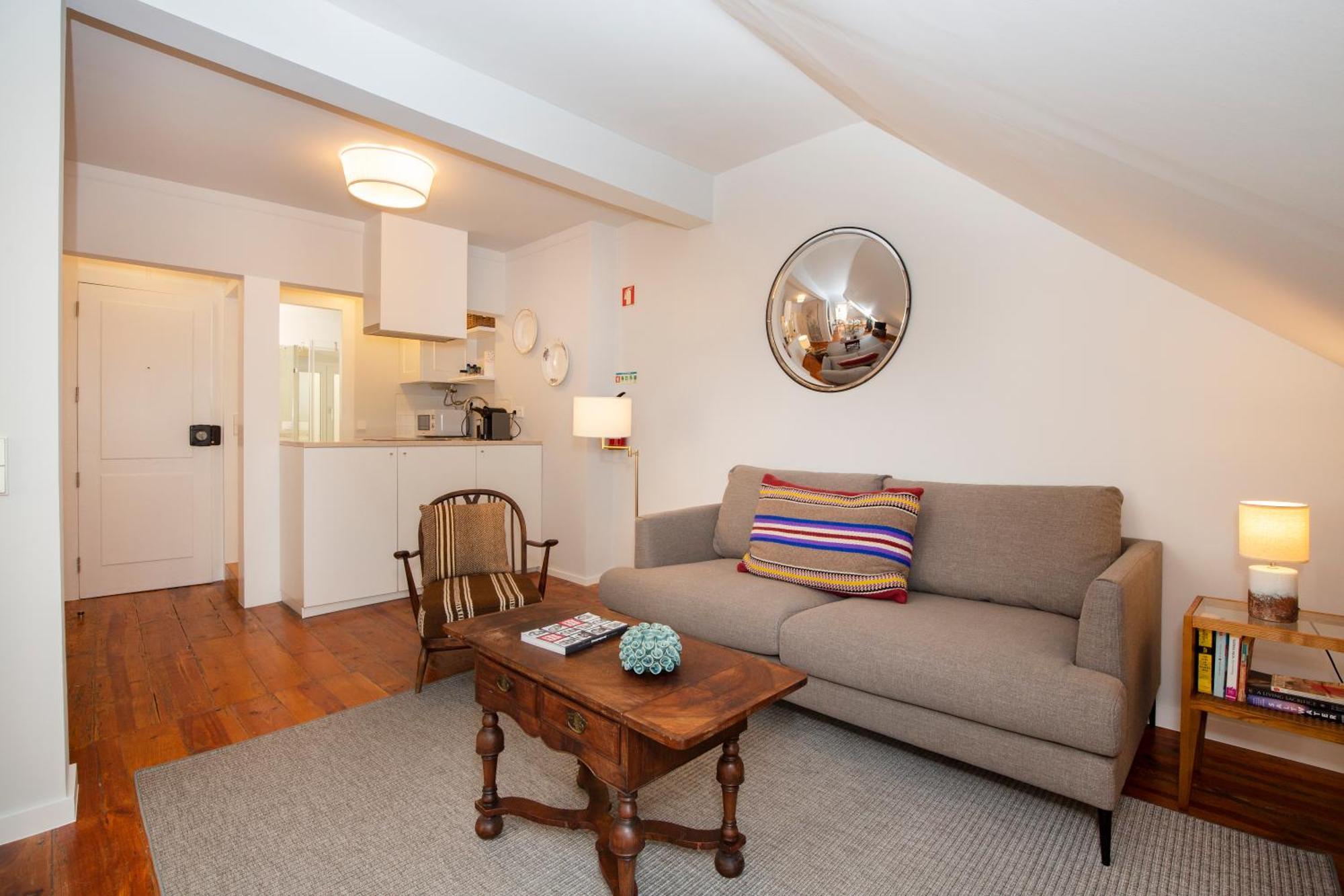 Live Like A Local @ Casa Da Esquina - Wifi & A/c Apartment Lisbon